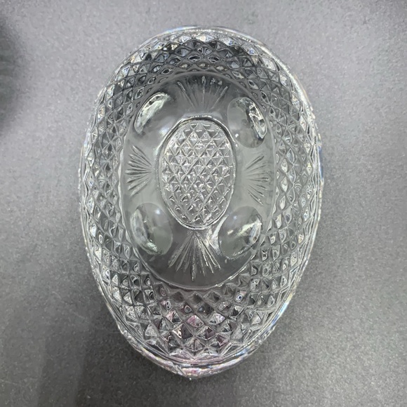 AVON 1977 Mother’s Day Crystal Egg! - Picture 5 of 8